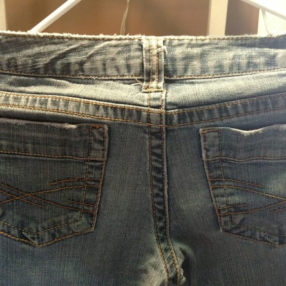 Jeans - Picture 2 of 3